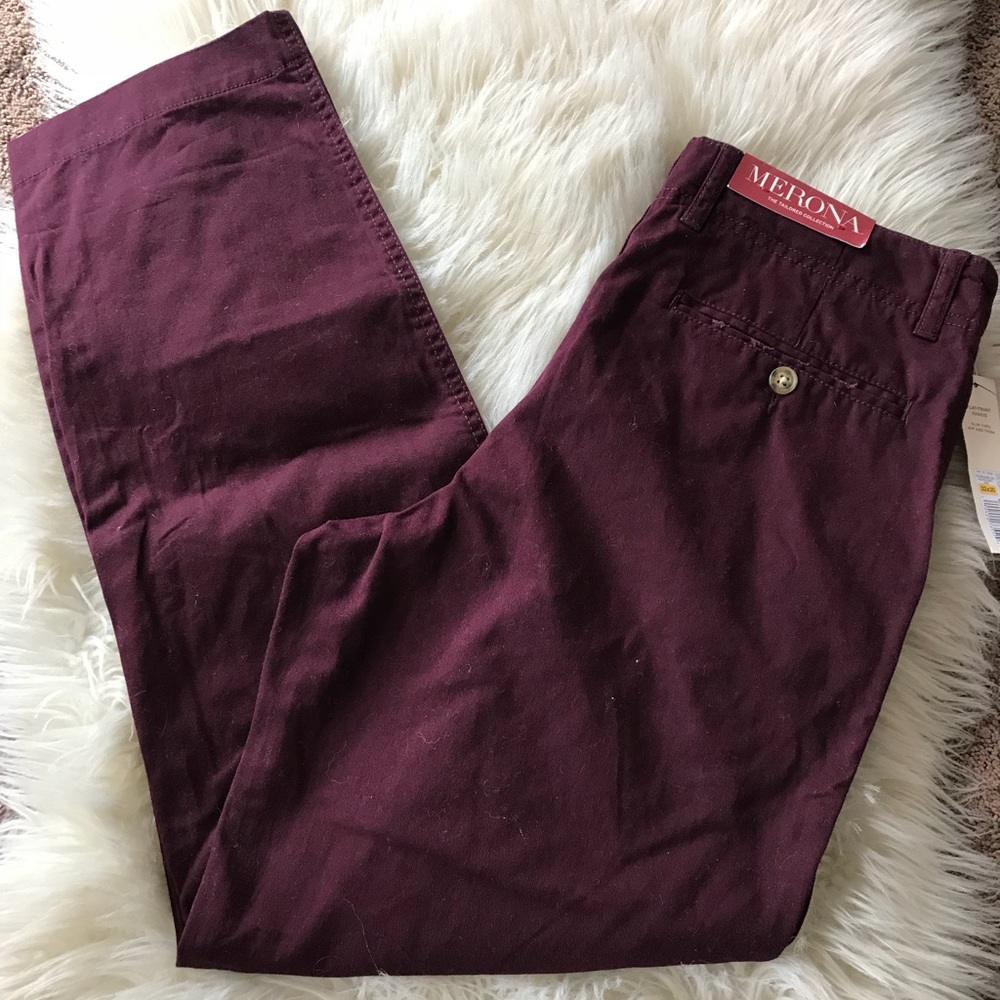 Men’s Tailored Fit Flat Front Khakis Size 32x30